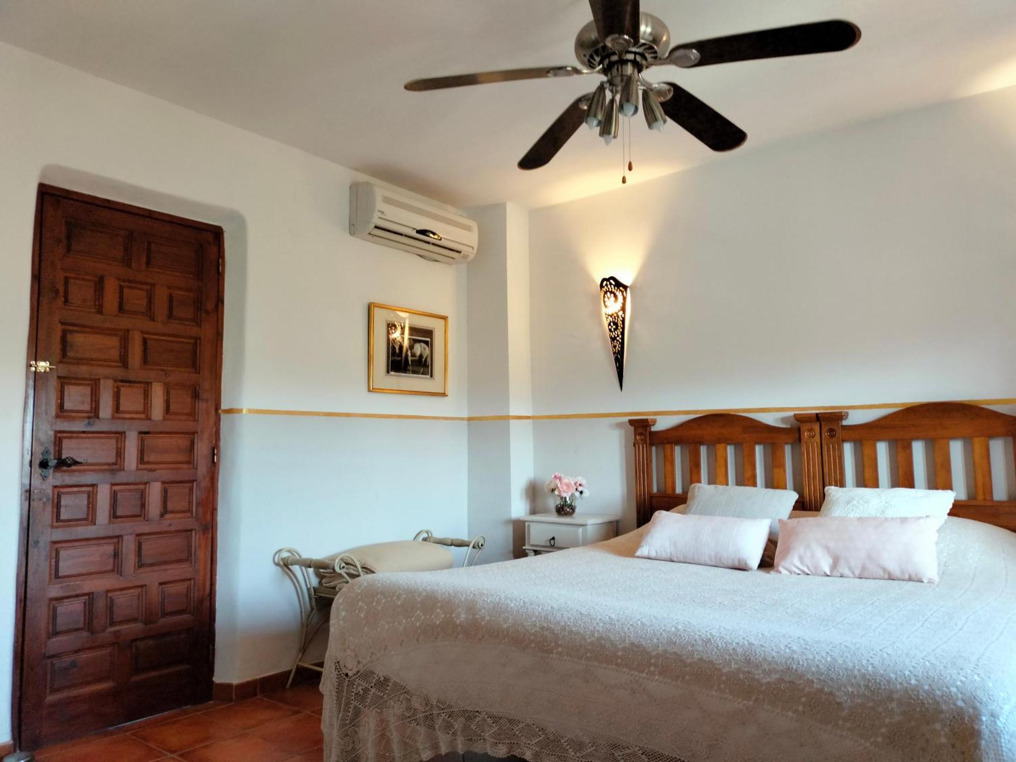 Bed and Breakfast Todos Y Tonya Archidona Exterior foto